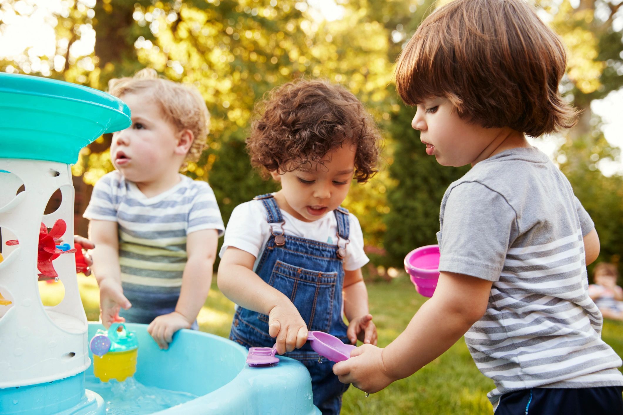 kids playing outdoors daycare